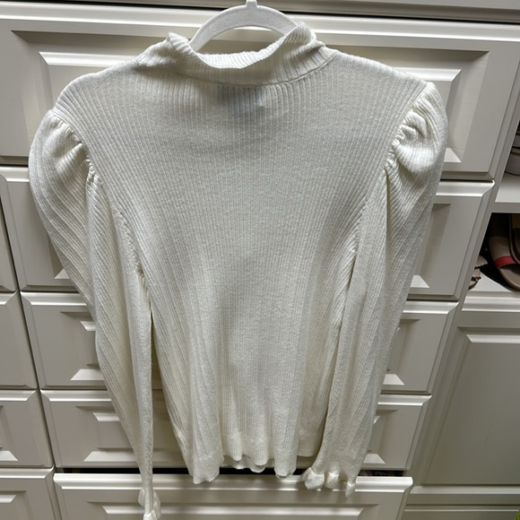 Cece cream sweater - Picture 2 of 4